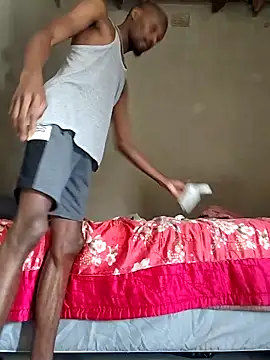 Snapshot of TPNUTS chatting on October 19, 10:51 am TPNUTS online show from October 19, 10:51 am