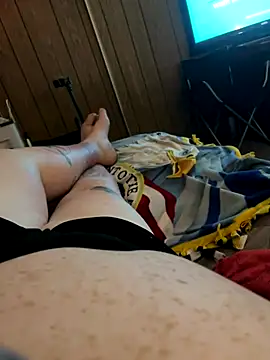 Snapshot of GingerSnap4444 chatting on September 17, 12:44 am GingerSnap4444 online show from September 17, 12:44 am