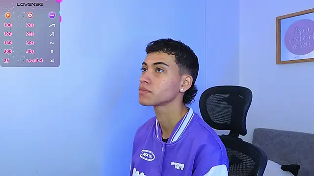 yulian vasquez online show from September 22, 12:26 pm