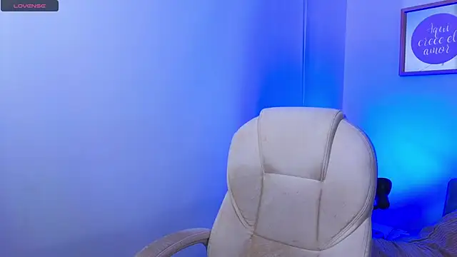 yulian vasquez online show from September 15, 12:28 pm