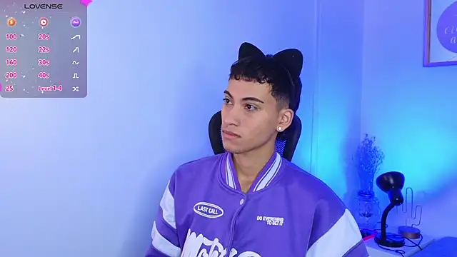 yulian vasquez online show from September 19, 12:49 pm