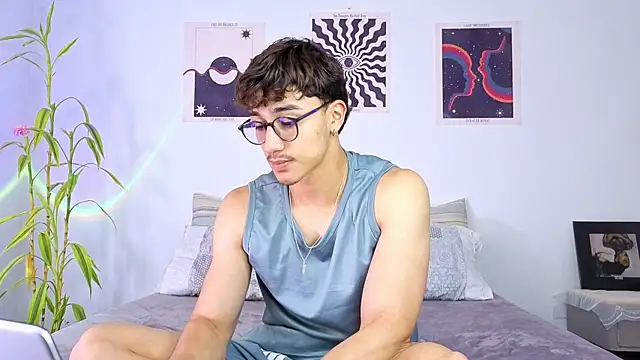 LatinReall online show from September 21, 7:25 pm