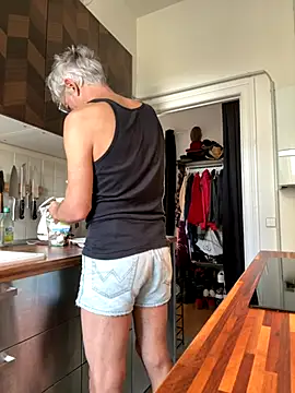 SexyLeon8 online show from September 21, 8:58 am