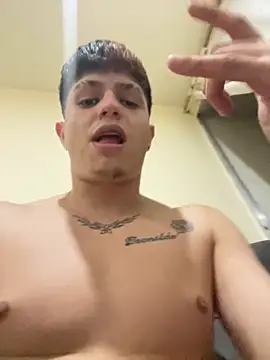 Themasterhades 777 online show from November 2, 5:45 am