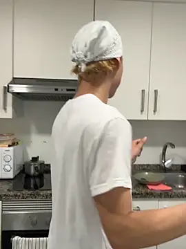 pbyariel- online show from October 21, 3:59 pm