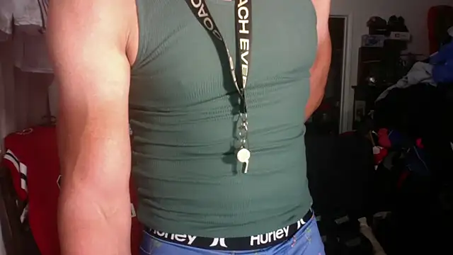 DILFJockDad87 online show from October 14, 12:45 pm