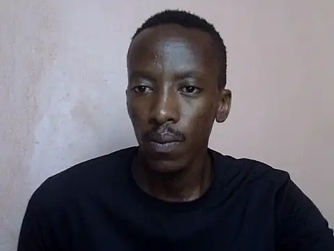 Snapshot of shadez94 chatting on October 4, 11:37 am shadez94 online show from October 4, 11:37 am