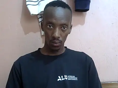 Snapshot of shadez94 chatting on September 23, 7:51 am shadez94 online show from September 23, 7:51 am