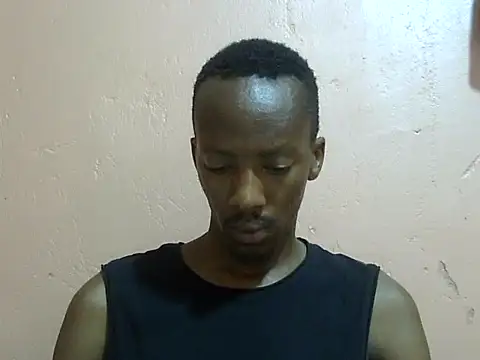 Snapshot of shadez94 chatting on October 10, 10:09 am shadez94 online show from October 10, 10:09 am