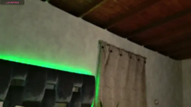 Snapshot of Taurito___ chatting on October 12, 5:01 am Taurito    online show from October 12, 5:01 am