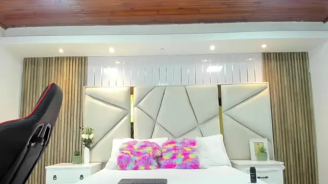 Michael blue online show from October 10, 8:24 pm