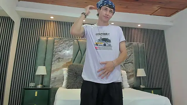 Michael blue online show from September 13, 9:49 pm