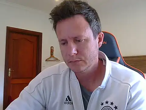 TroyDieselXXX online show from March 17, 5:54 am