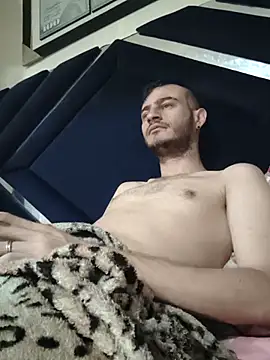 bigcockwhite777 online show from February 21, 5:47 pm