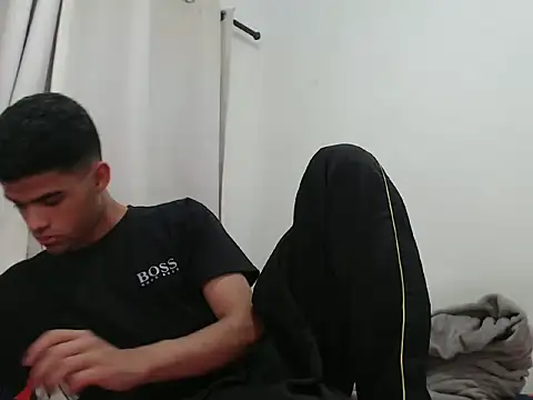 Snapshot of camillo_beischel_ chatting on September 16, 7:47 pm camillo beischel  online show from September 16, 7:47 pm