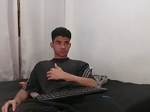 Snapshot of camillo_beischel_ chatting on September 22, 6:40 pm camillo beischel  online show from September 22, 6:40 pm