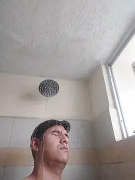 juicysmalls online show from December 21, 7:44 pm