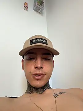 samm4044 online show from April 20, 8:33 pm