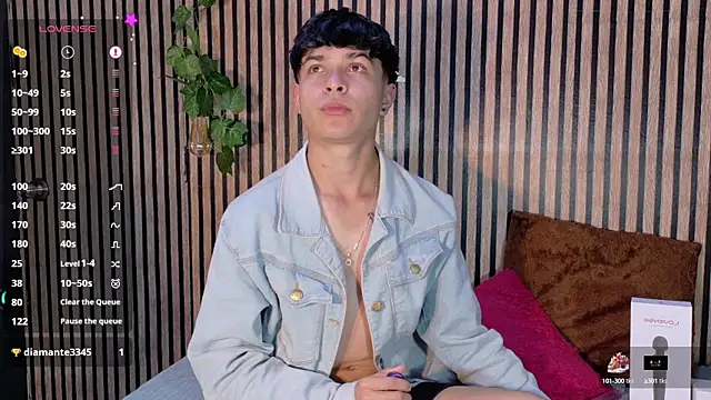 Snapshot of Felipe_boy1 chatting on September 27, 4:43 am Felipe boy1 online show from September 27, 4:43 am