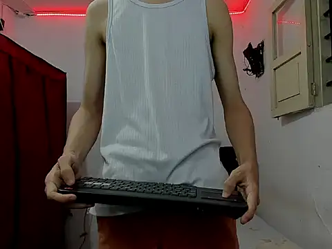 andrew 2811 online show from April 4, 1:13 am