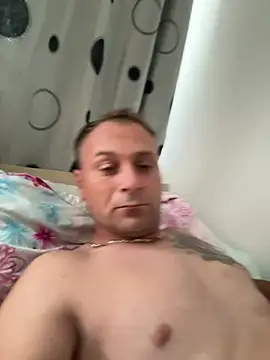 hotcuple002 online show from June 30, 11:33 am