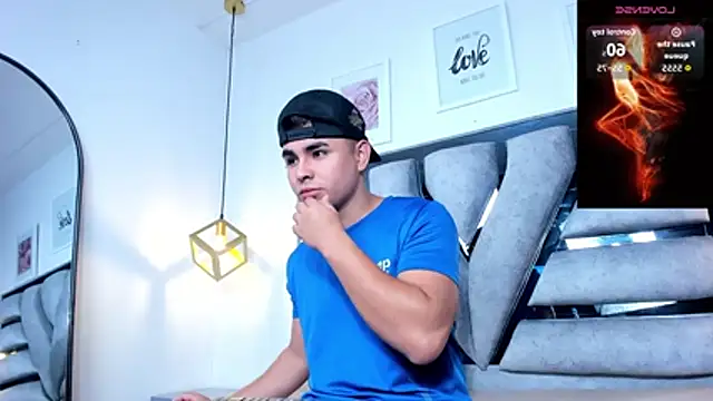 lianfox  online show from March 18, 12:30 pm