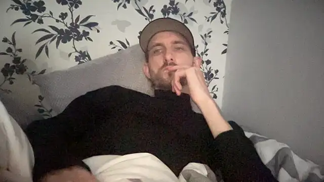 Big8inchUncutCock online show from April 26, 2:47 pm