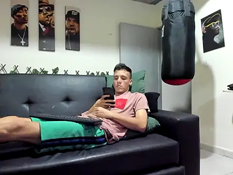 Latins Boss online show from February 11, 12:37 am