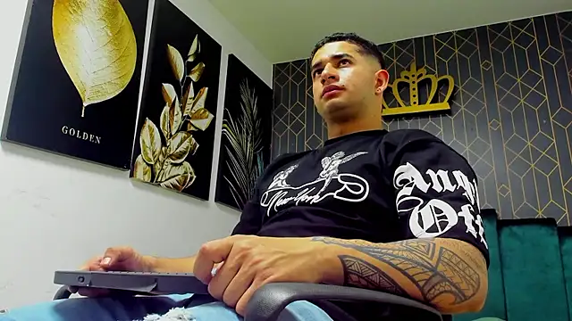 king falconer online show from September 14, 8:16 am