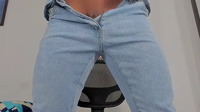 magnusclark online show from April 9, 7:20 pm