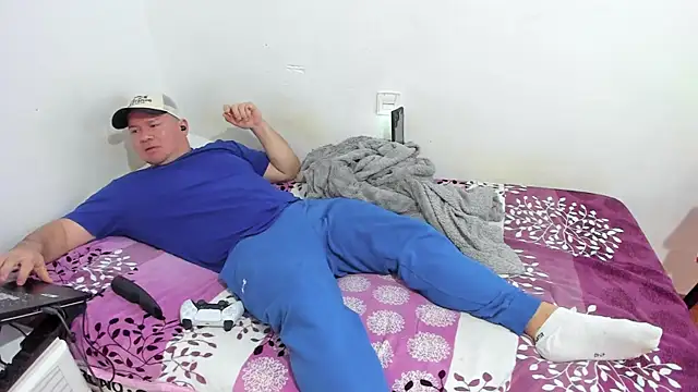 Snapshot of fuckynations chatting on February 11, 3:18 pm fuckynations online show from February 11, 3:18 pm