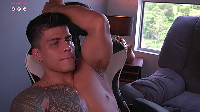 tyler muscle1 online show from September 21, 4:07 pm