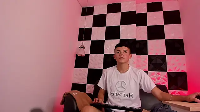 AndyFame1 online show from September 25, 7:24 pm