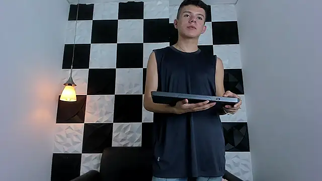 AndyFame1 online show from September 27, 7:45 pm