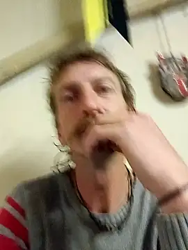 Snapshot of KokosMartin chatting on October 2, 9:08 pm KokosMartin online show from October 2, 9:08 pm