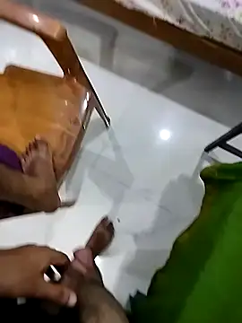 Snapshot of s_____e____x____1233 chatting on September 21, 3:01 pm s     e    x    1233 online show from September 21, 3:01 pm