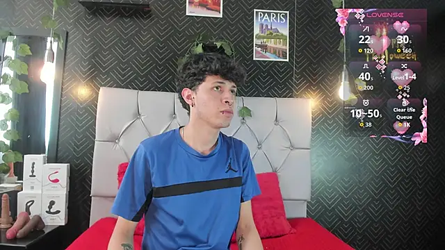 Snapshot of Axel__Evans chatting on October 16, 3:53 pm Axel  Evans online show from October 16, 3:53 pm