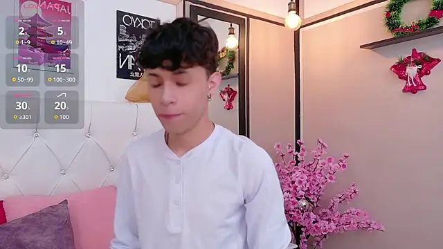 Axel  Evans online show from December 22, 1:08 pm