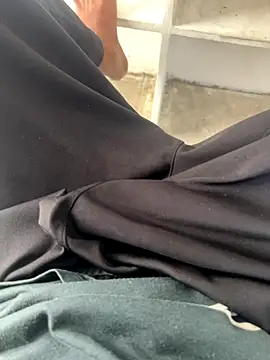 hyderabadii boi online show from November 30, 6:04 am