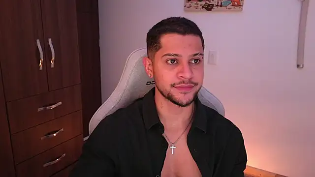 domsantiago  online show from February 15, 3:57 am