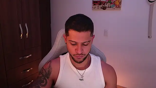 domsantiago  online show from February 13, 3:35 am