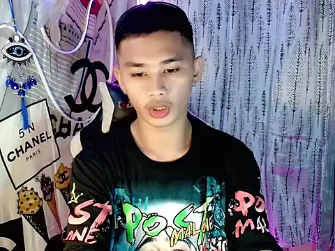 asianhardcock25 online show from November 15, 1:07 am