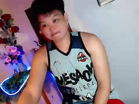 Reynelcock online show from July 9, 11:19 pm