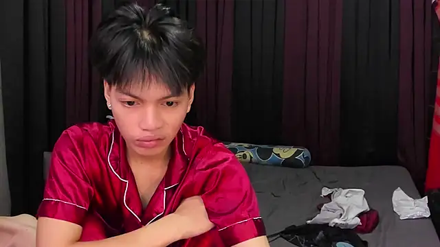 hotfreshdior online show from February 5, 6:15 pm