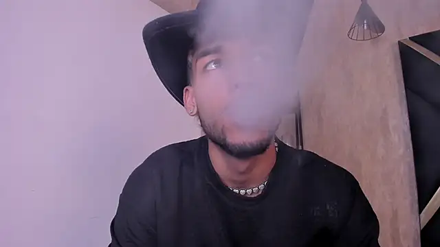 Thiagoferreti online show from September 19, 4:24 am