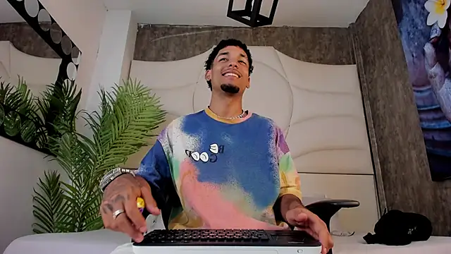 Thiagoferreti online show from October 16, 3:36 am