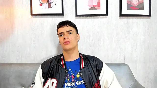 BenitoSaenz online show from March 8, 1:26 pm