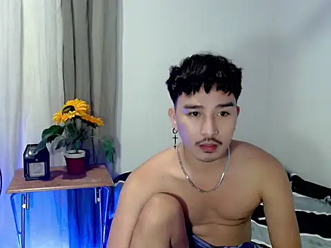 cute richard24 online show from June 15, 3:15 pm