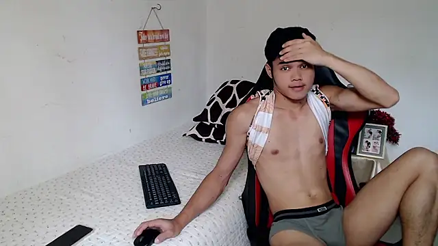 hot asian01 online show from January 14, 8:08 am