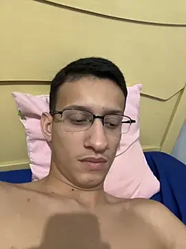 Snapshot of safadezanunes2 chatting on September 17, 3:29 am safadezanunes2 online show from September 17, 3:29 am